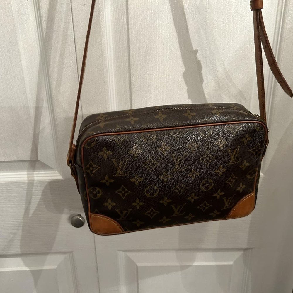 AUTHENTIC - Louis Vuitton Crossbody Bag Monogram Canvas (certificate included) - Picture 5 of 8
